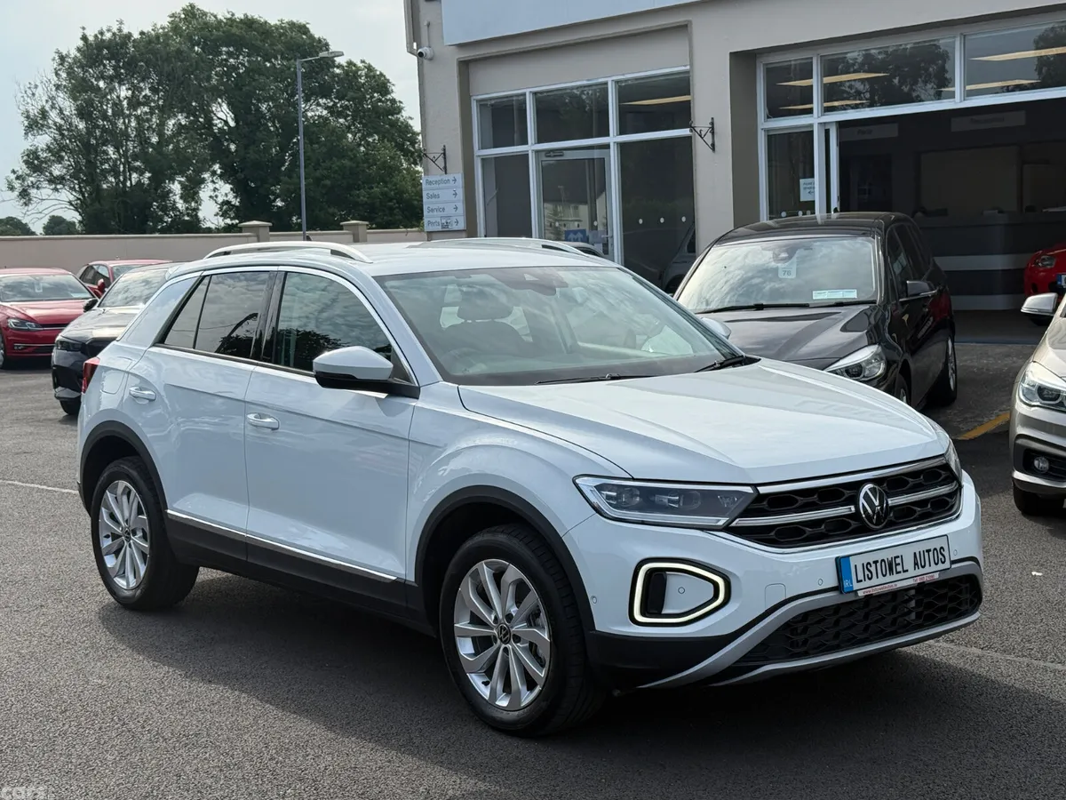 Volkswagen T-Roc SUV, Diesel, 2023, White