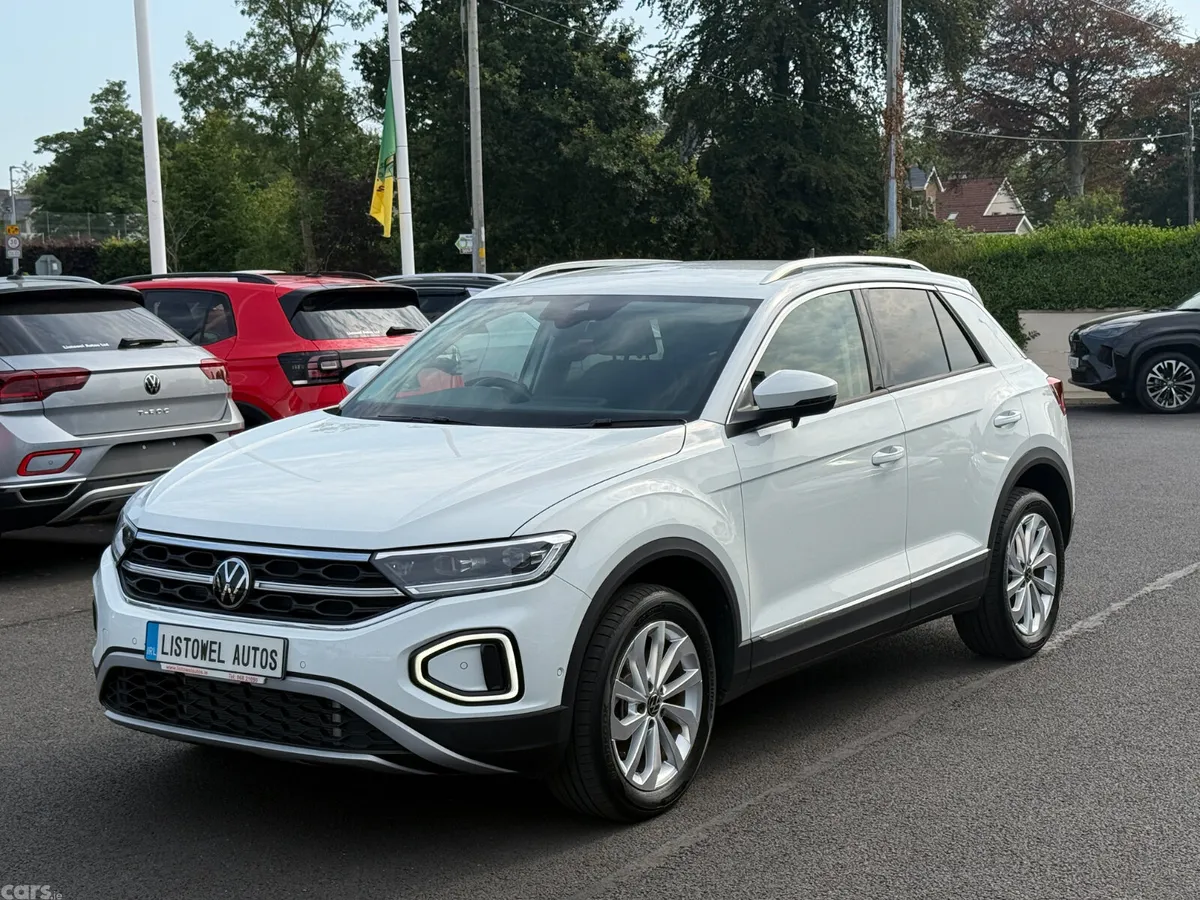 Volkswagen T-Roc SUV, Diesel, 2023, White