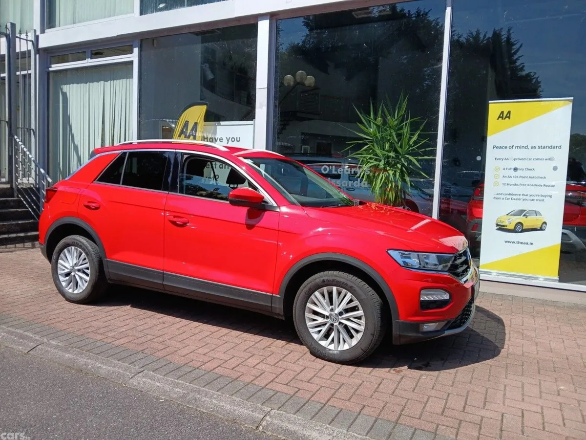 Volkswagen T-Roc SUV, Petrol, 2018, Red