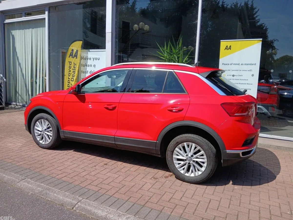 Volkswagen T-Roc SUV, Petrol, 2018, Red