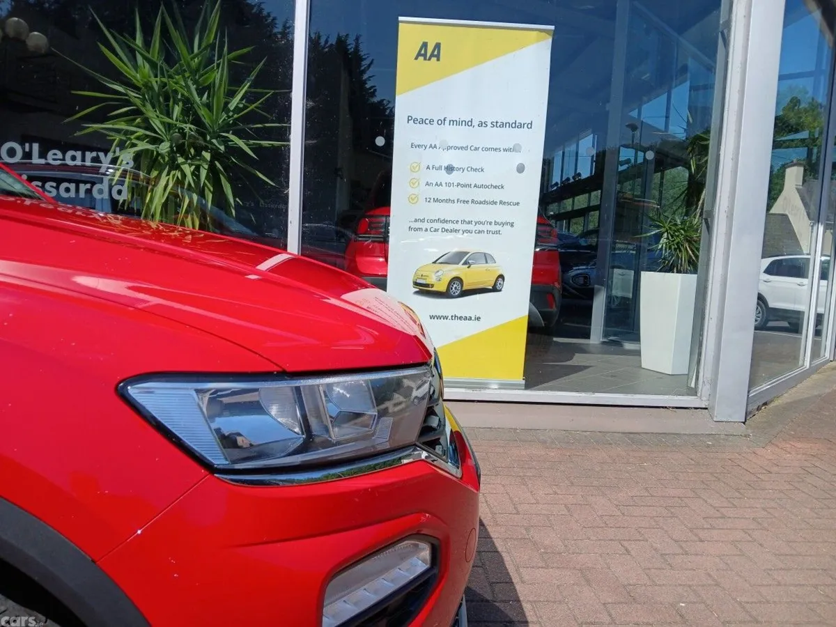 Volkswagen T-Roc SUV, Petrol, 2018, Red