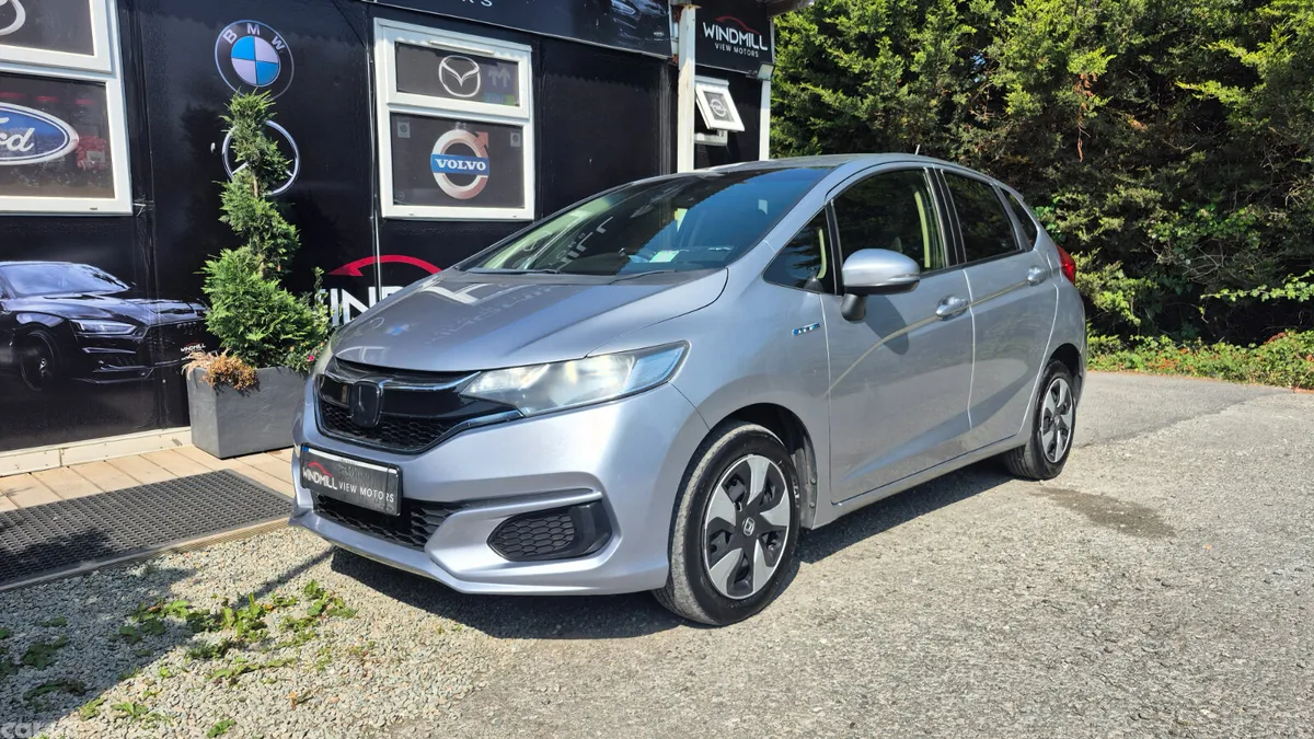 Honda Fit Hatchback, Petrol Hybrid, 2019, Silver