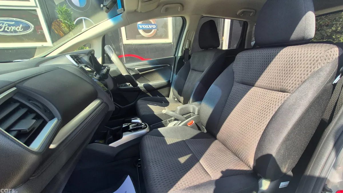 Honda Fit Hatchback, Petrol Hybrid, 2019, Silver