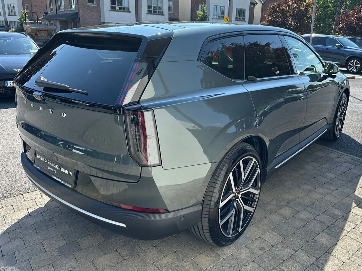 Volvo EX60 SUV, Electric, 2026, Green