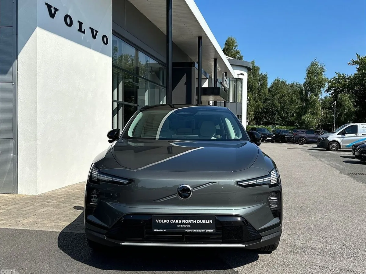 Volvo EX60 SUV, Electric, 2026, Green