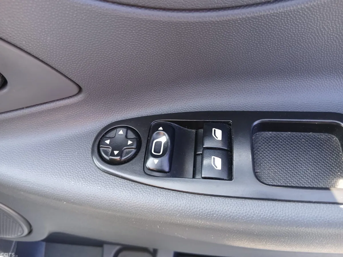 Peugeot Expert MPV, Diesel, 2015, White