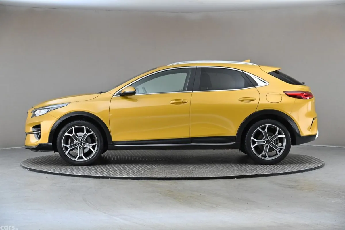 Kia XCeed SUV, Petrol, 2020, Yellow