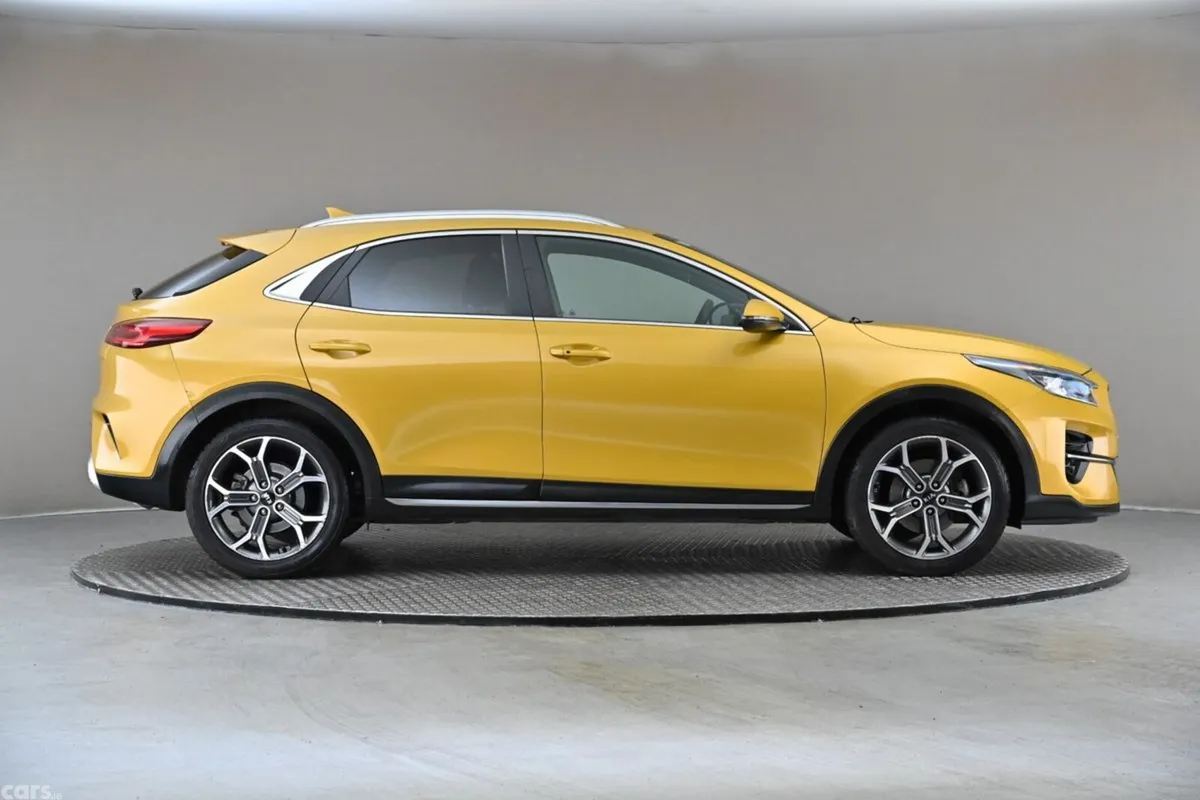 Kia XCeed SUV, Petrol, 2020, Yellow