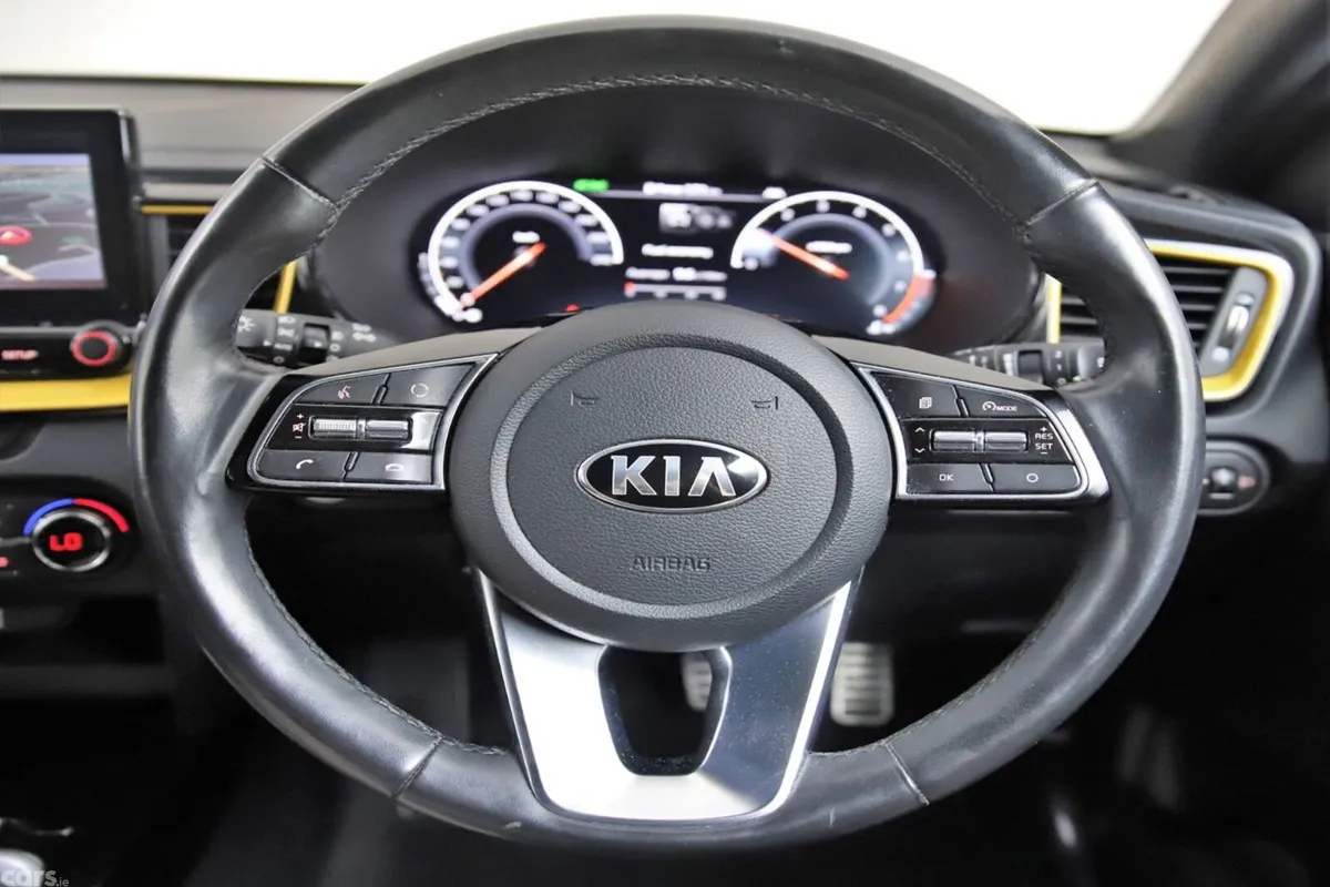 Kia XCeed SUV, Petrol, 2020, Yellow