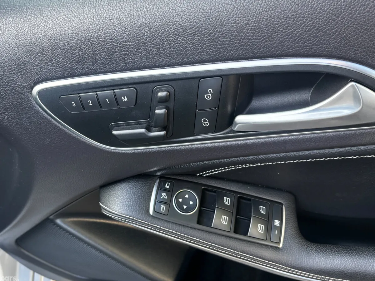 Mercedes-Benz A-Class Hatchback, Petrol, 2014, Silver