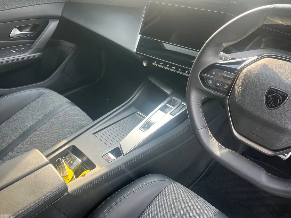 Peugeot 408 Hatchback, Petrol, 2023, Grey