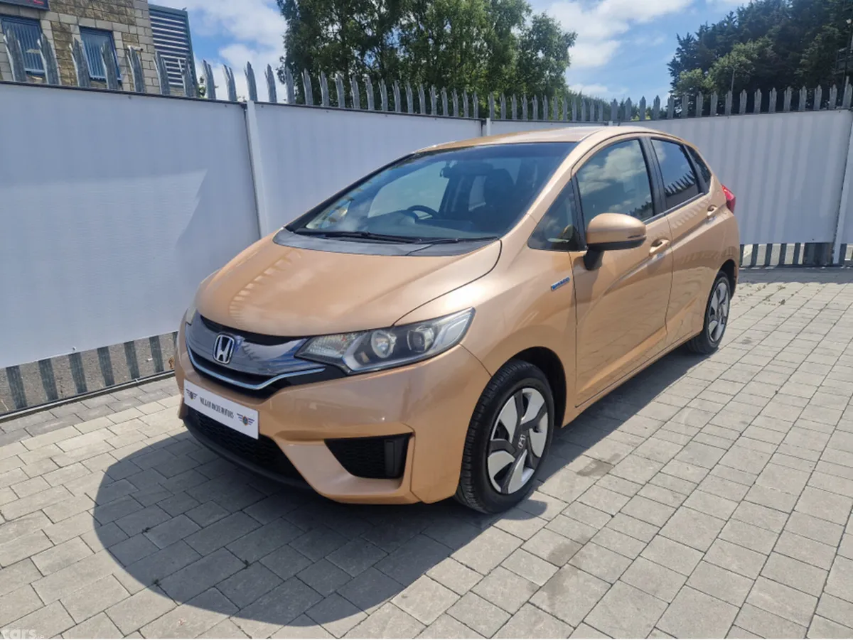 Honda Fit Hatchback, Petrol Hybrid, 2013, Gold