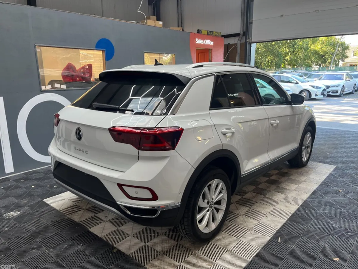 Volkswagen T-Roc SUV, Diesel, 2024, White
