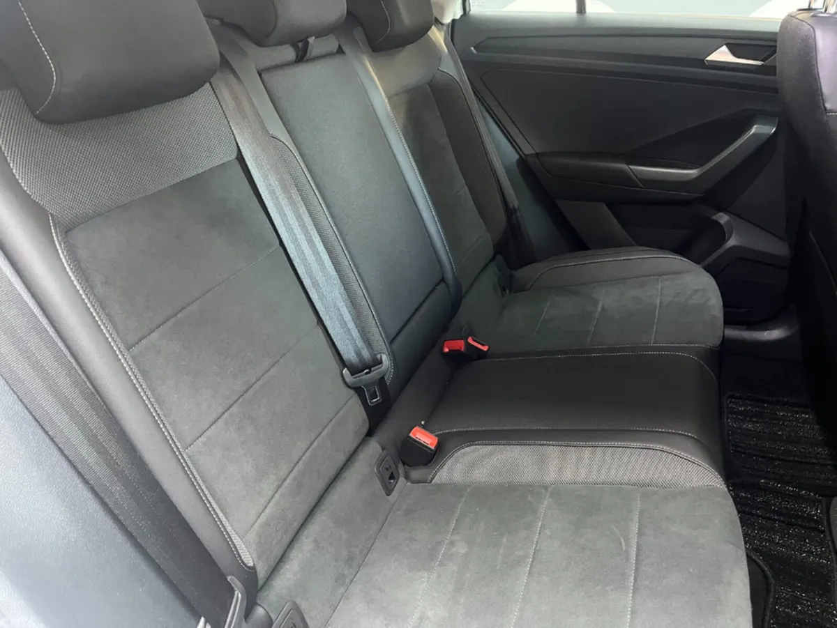 Volkswagen T-Roc SUV, Diesel, 2024, White