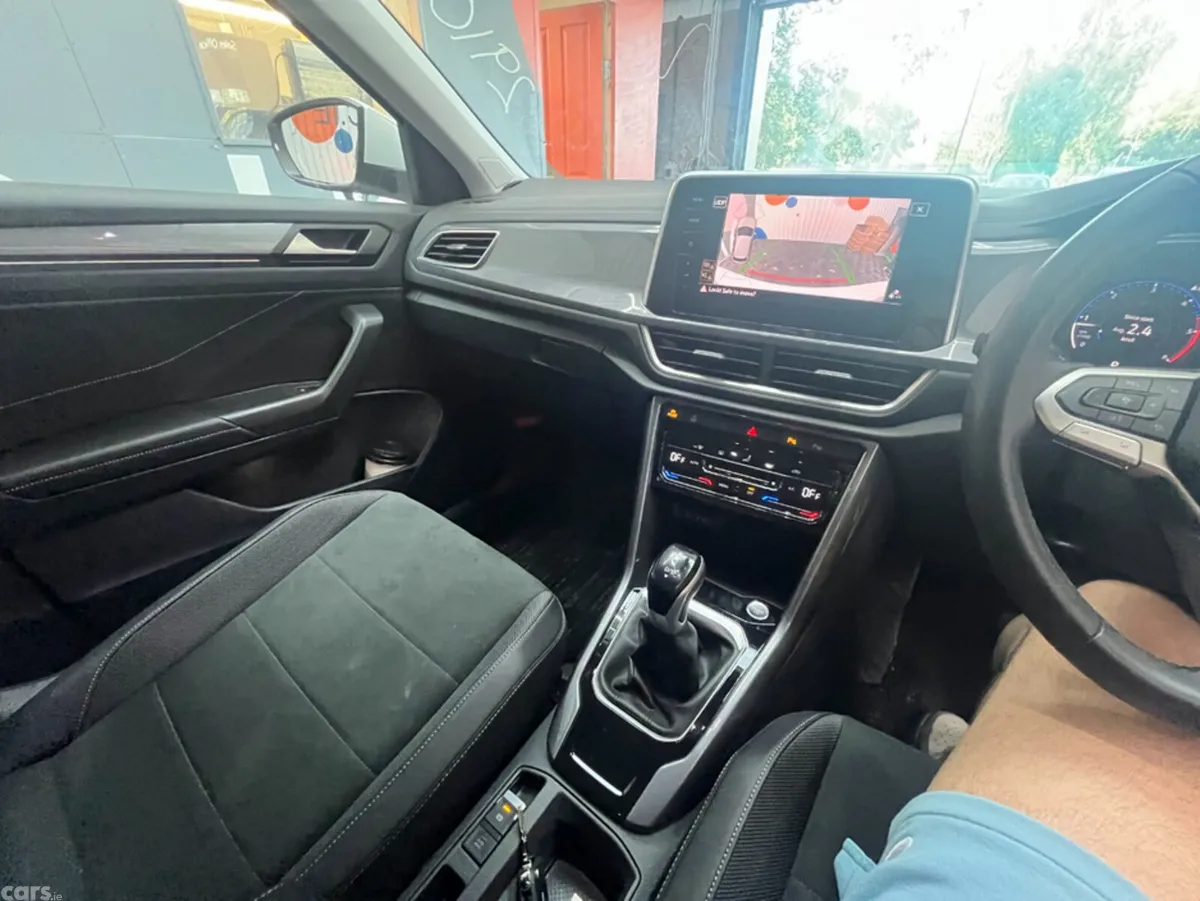 Volkswagen T-Roc SUV, Diesel, 2024, White