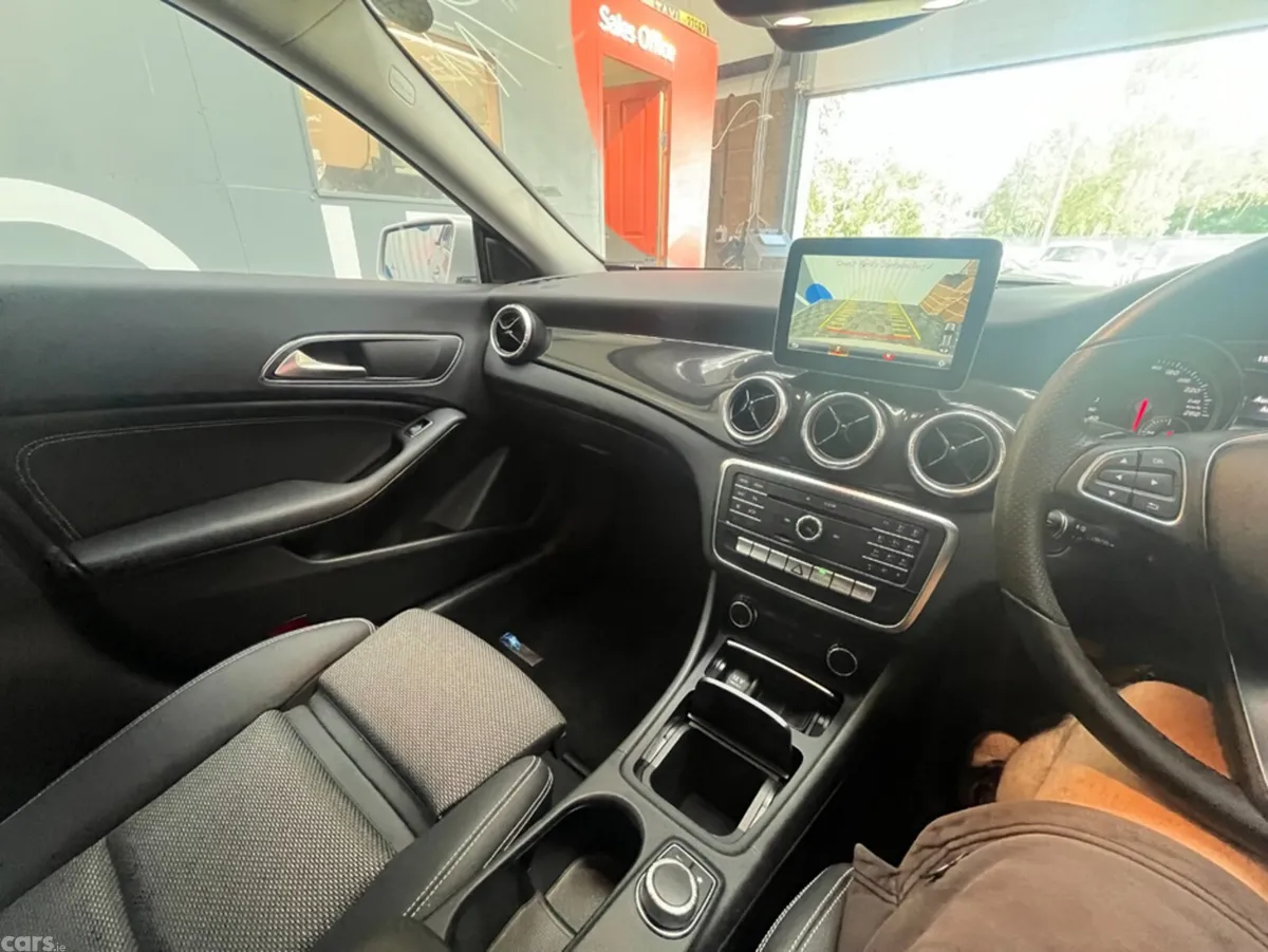 Mercedes-Benz CLA Saloon, Petrol, 2017, Silver
