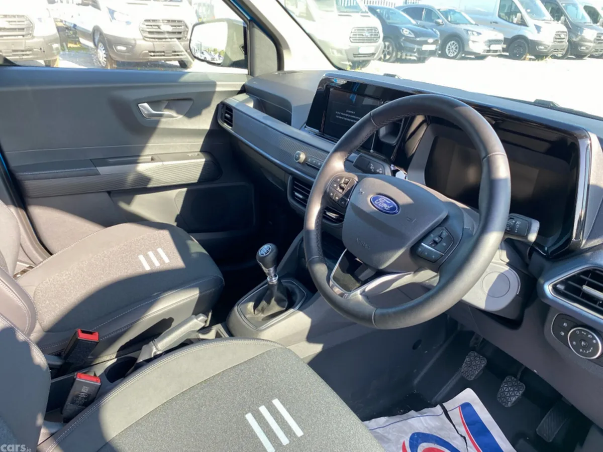 Ford Transit Courier Van, Diesel, 2026, Blue