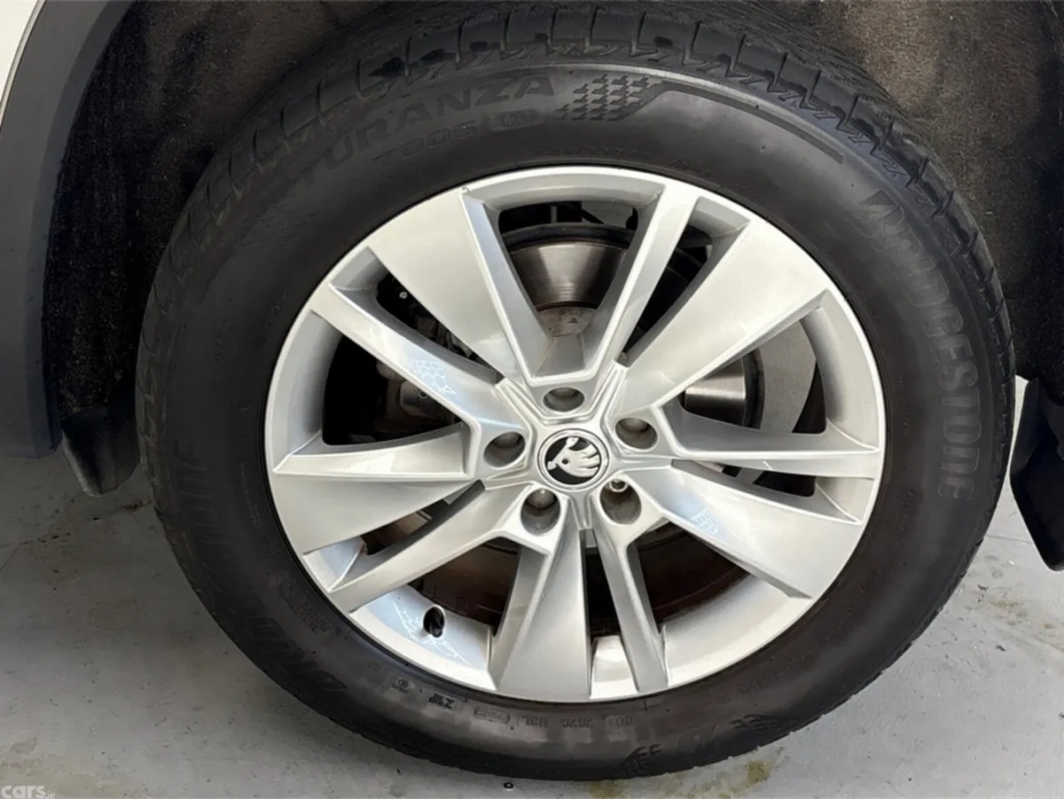 Skoda Kodiaq Estate, Diesel, 2019, White