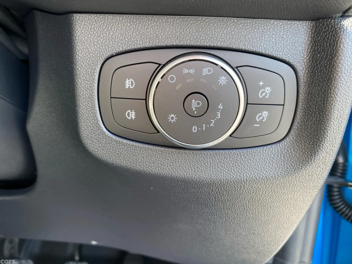 Ford Transit Courier Van, Diesel, 2026, Blue