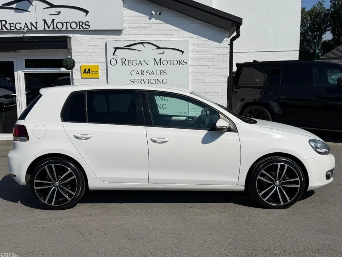 Volkswagen Golf Hatchback, Petrol, 2012, White