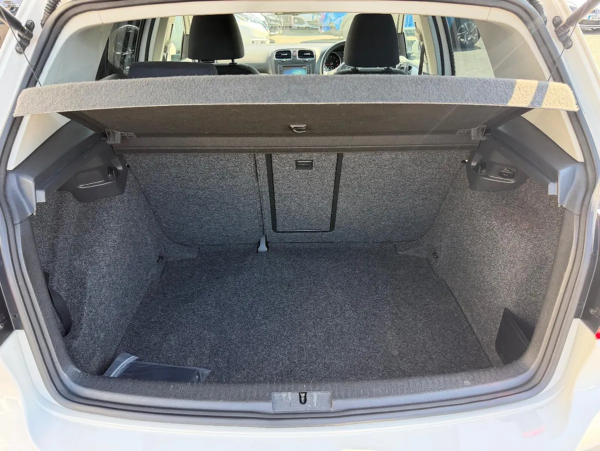 Volkswagen Golf Hatchback, Petrol, 2012, White