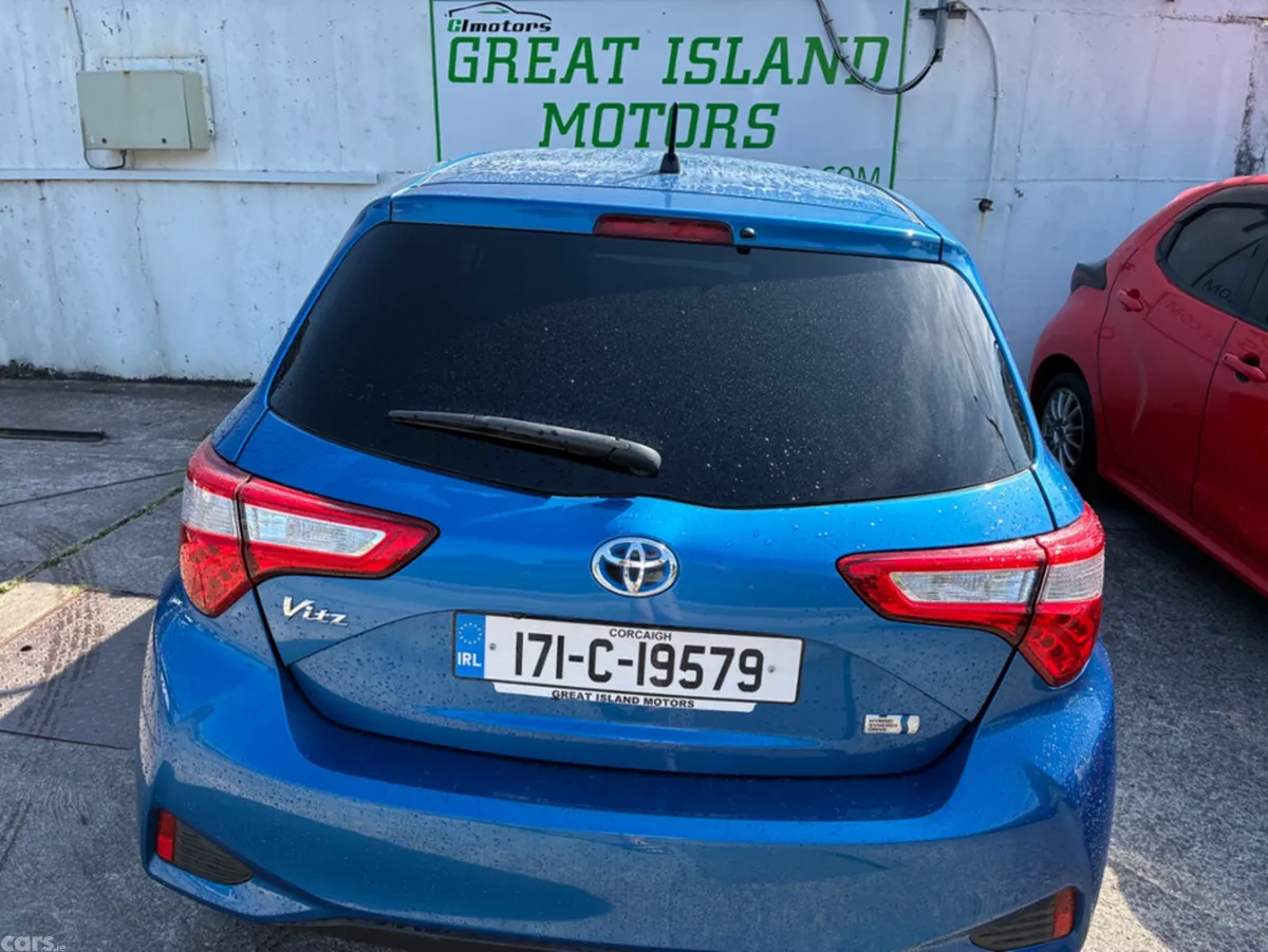 Toyota Vitz Hatchback, Petrol Hybrid, 2017, Blue