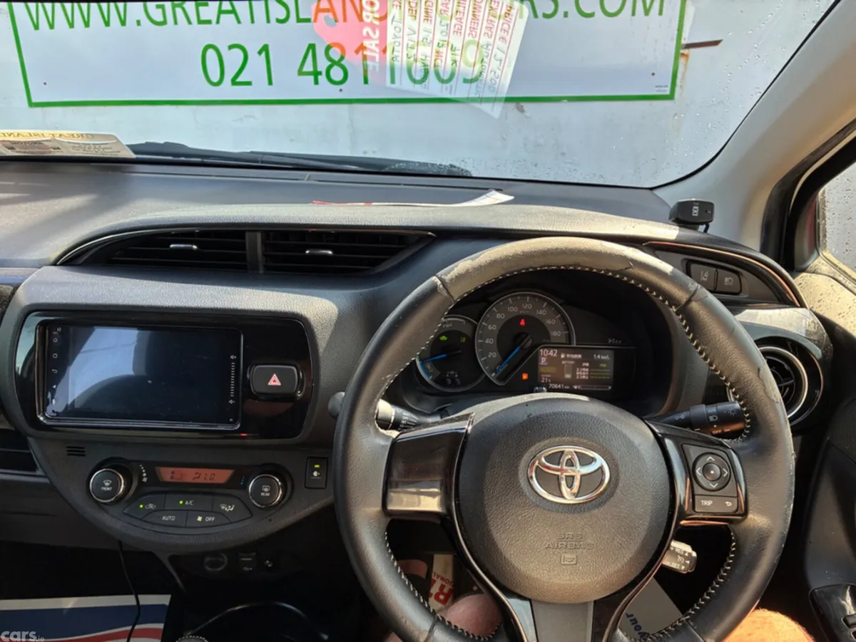 Toyota Vitz Hatchback, Petrol Hybrid, 2017, White