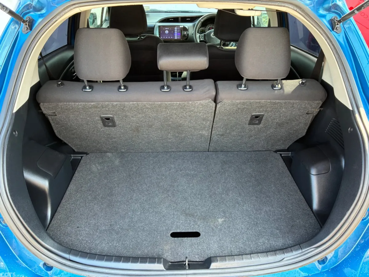 Toyota Vitz Hatchback, Petrol Hybrid, 2017, Blue