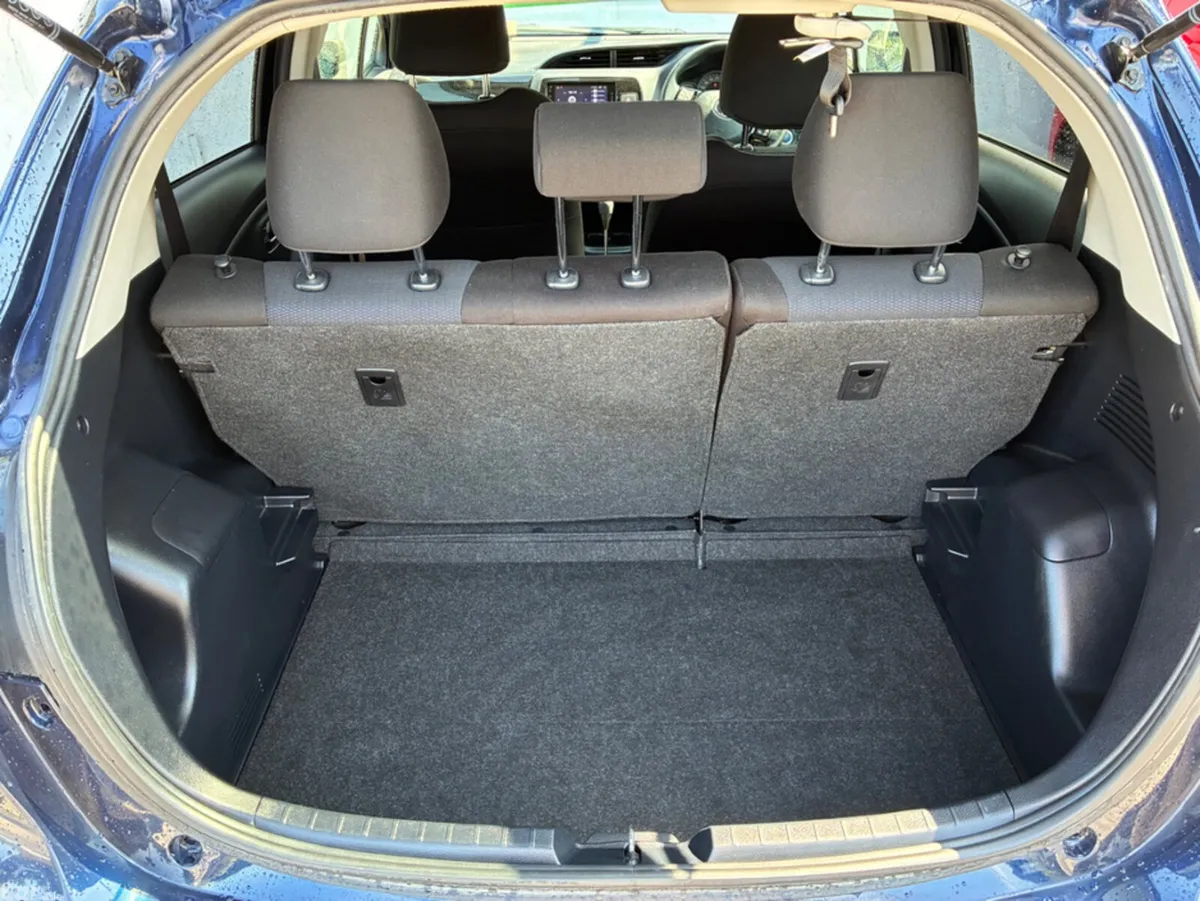 Toyota Vitz Hatchback, Petrol Hybrid, 2018, Blue