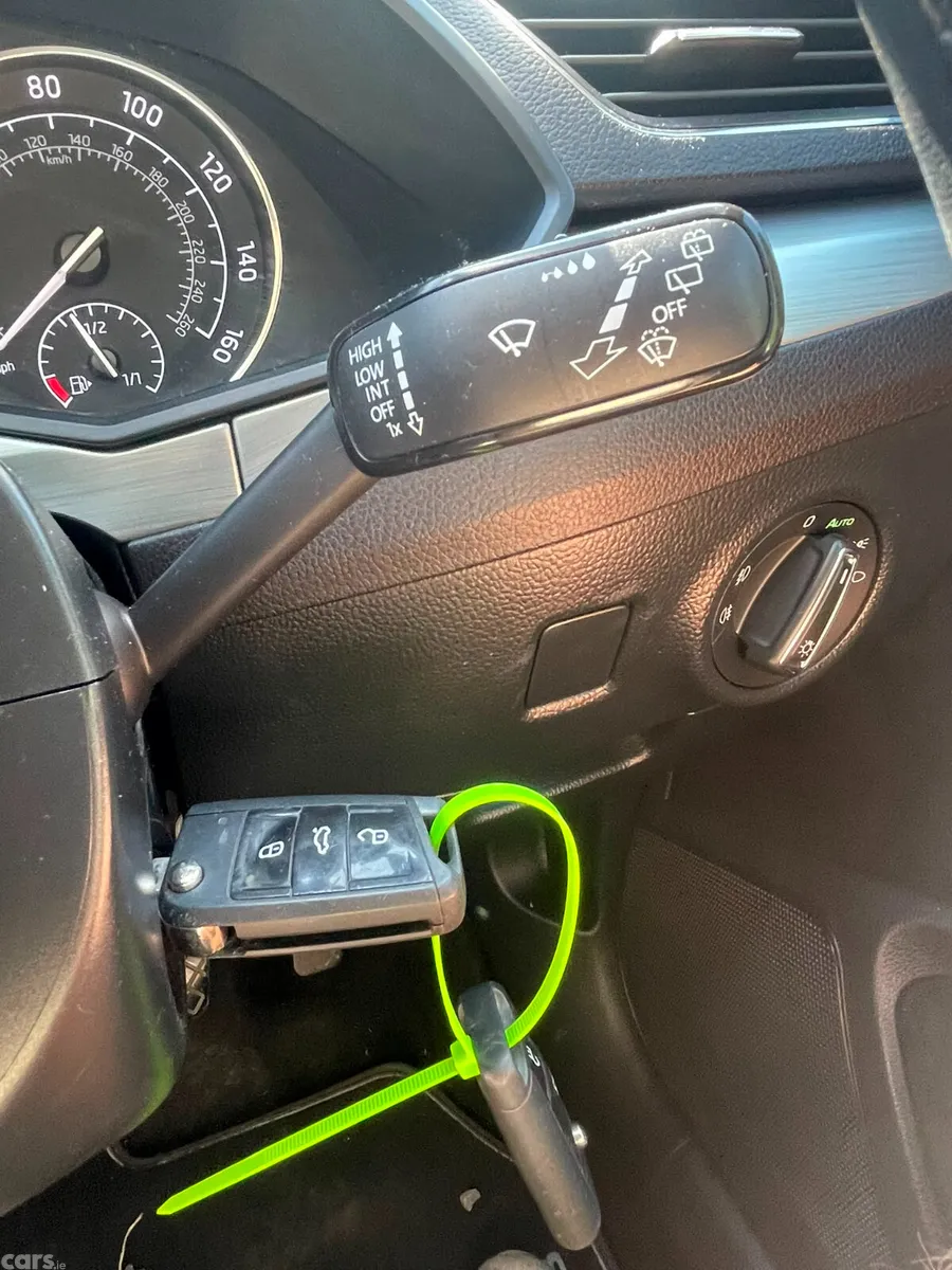 Skoda Superb Estate, Diesel, 2017, Silver