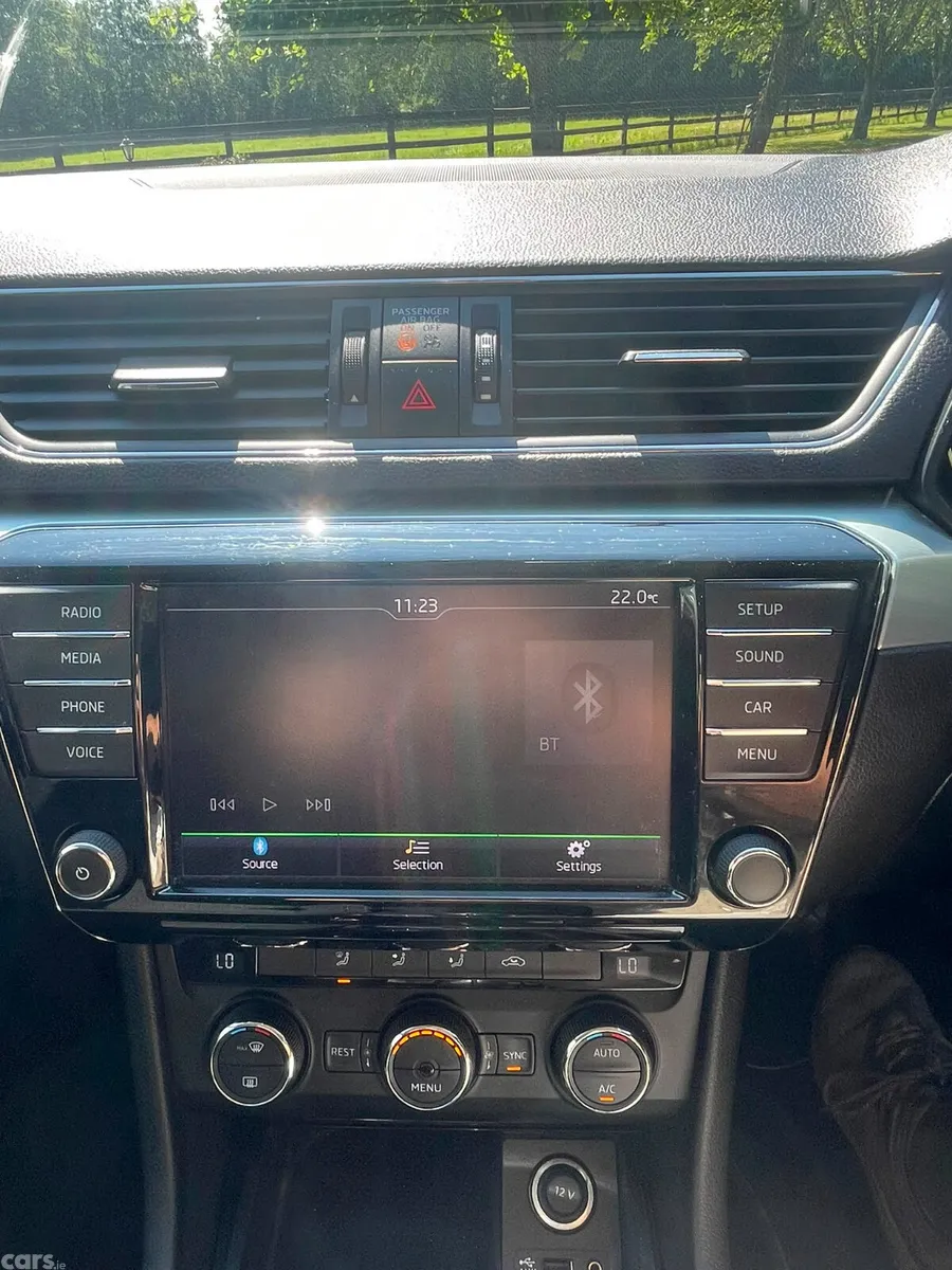 Skoda Superb Estate, Diesel, 2017, Silver