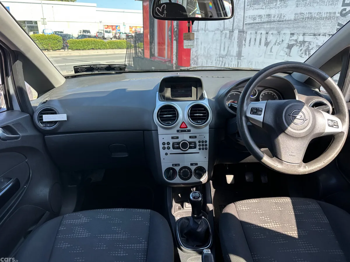 Opel Corsa Hatchback, Diesel, 2013, Silver