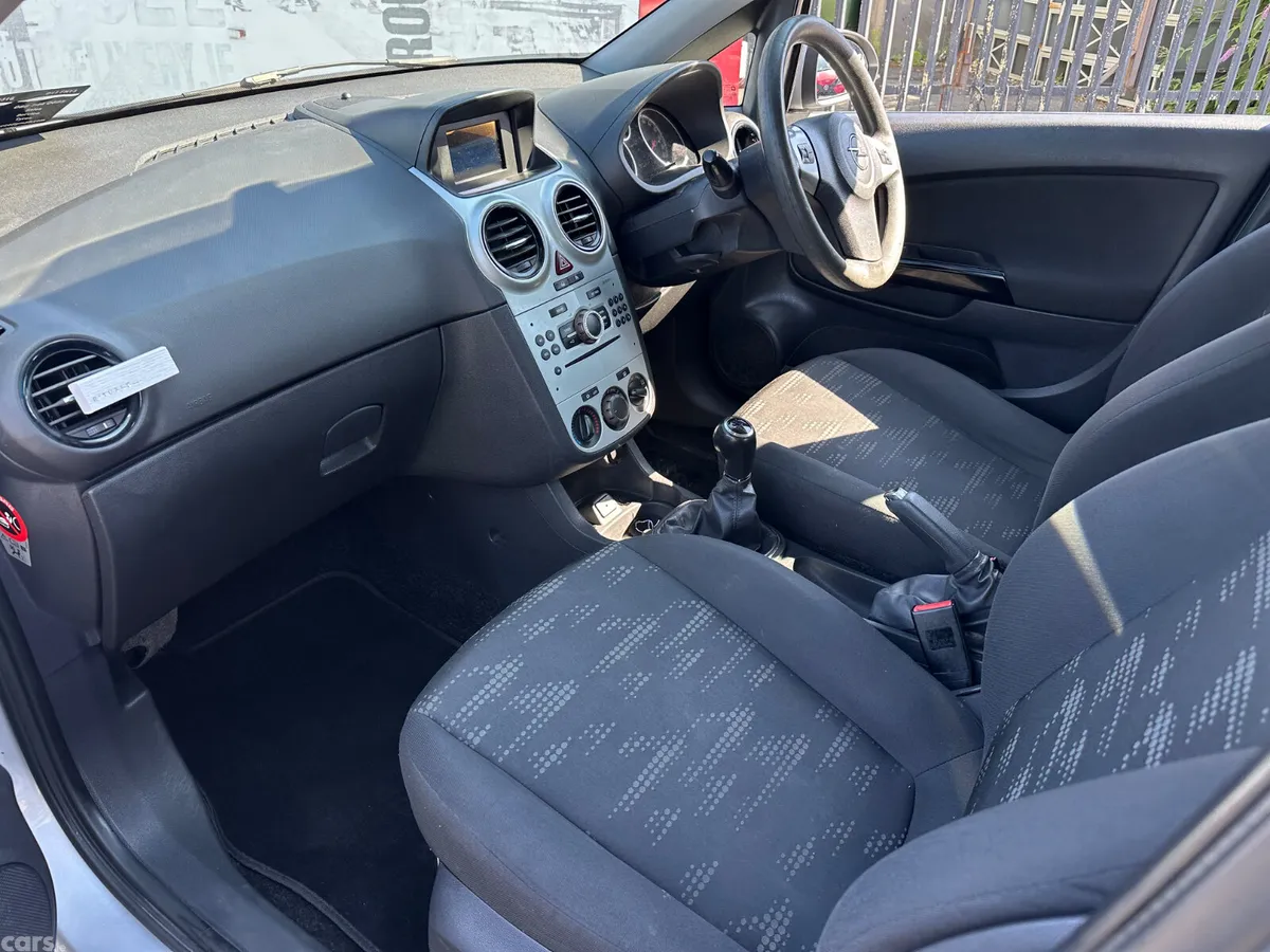 Opel Corsa Hatchback, Diesel, 2013, Silver