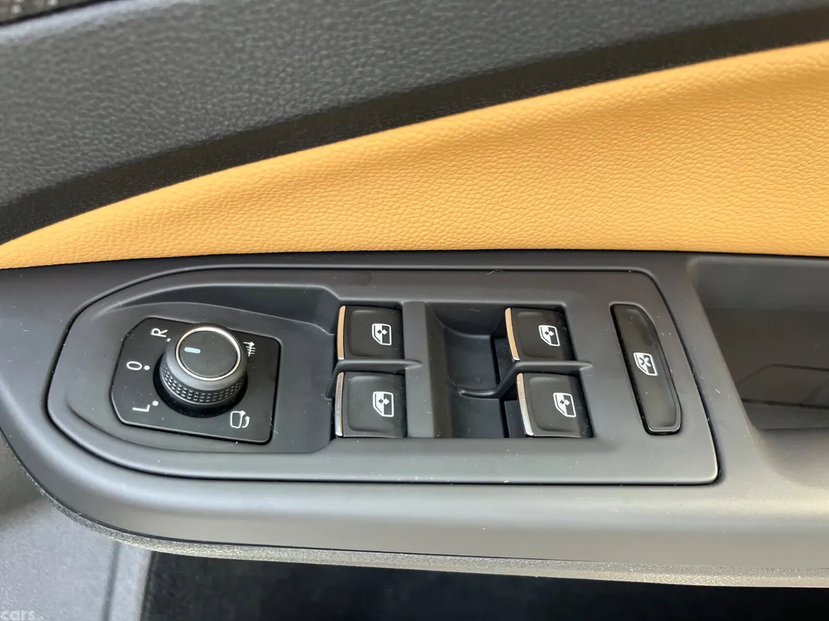 Volkswagen Golf Hatchback, Petrol, 2021, White