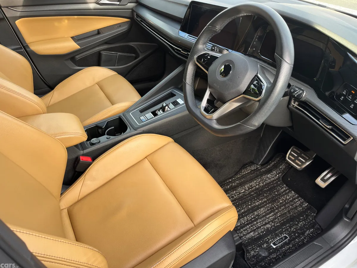 Volkswagen Golf Hatchback, Petrol, 2021, White