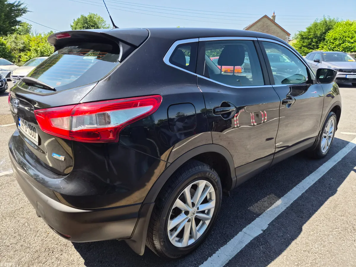 Nissan Qashqai Hatchback, Diesel, 2014, Black
