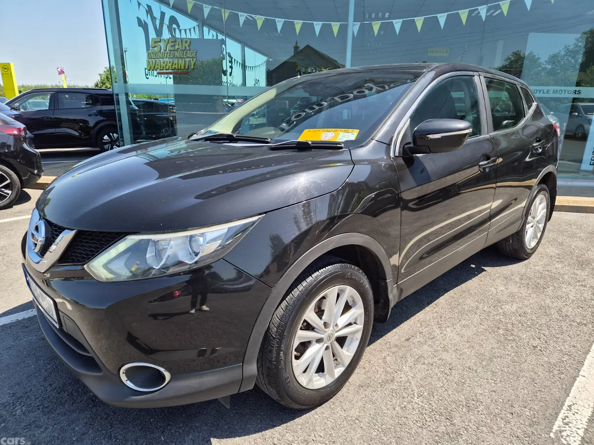 Nissan Qashqai Hatchback, Diesel, 2014, Black