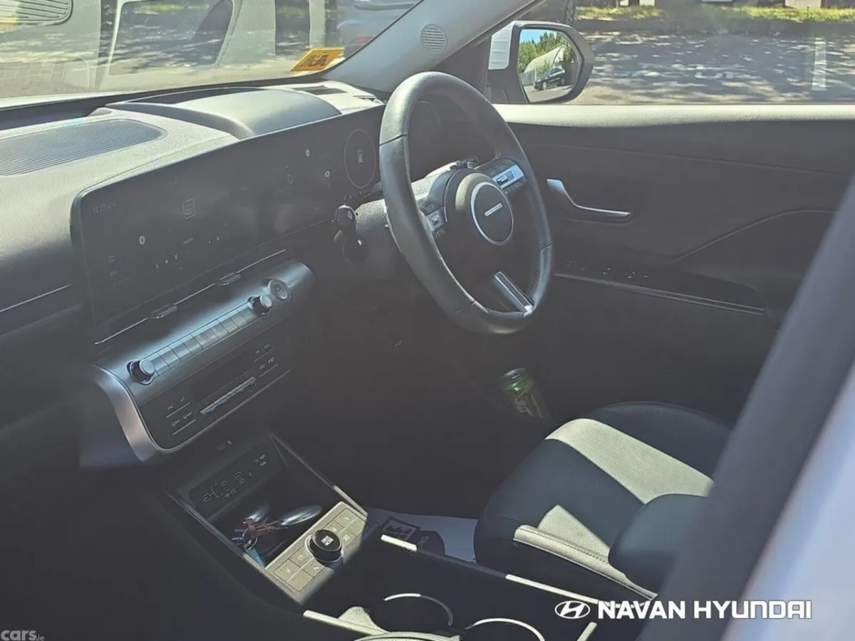 Hyundai KONA MPV, Electric, 2024, White