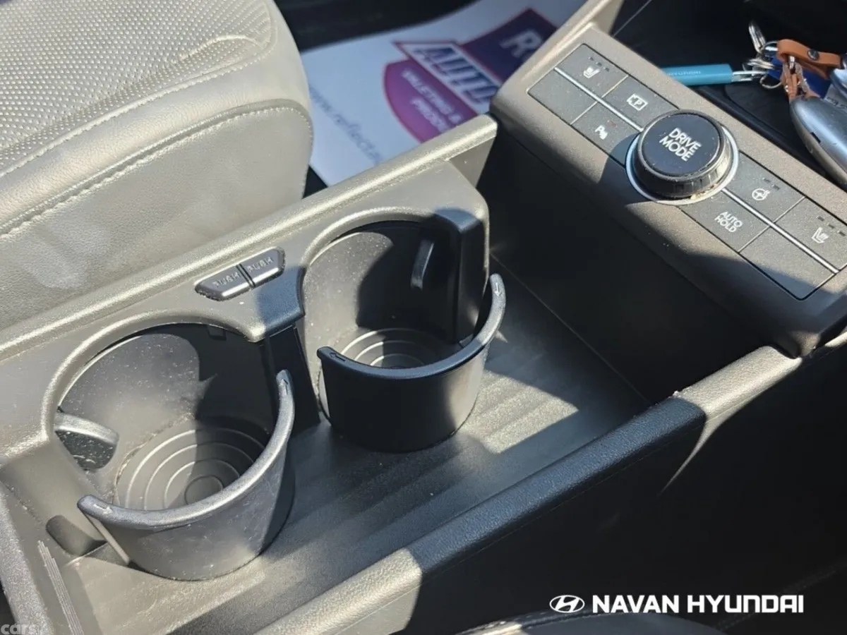 Hyundai KONA MPV, Electric, 2024, White