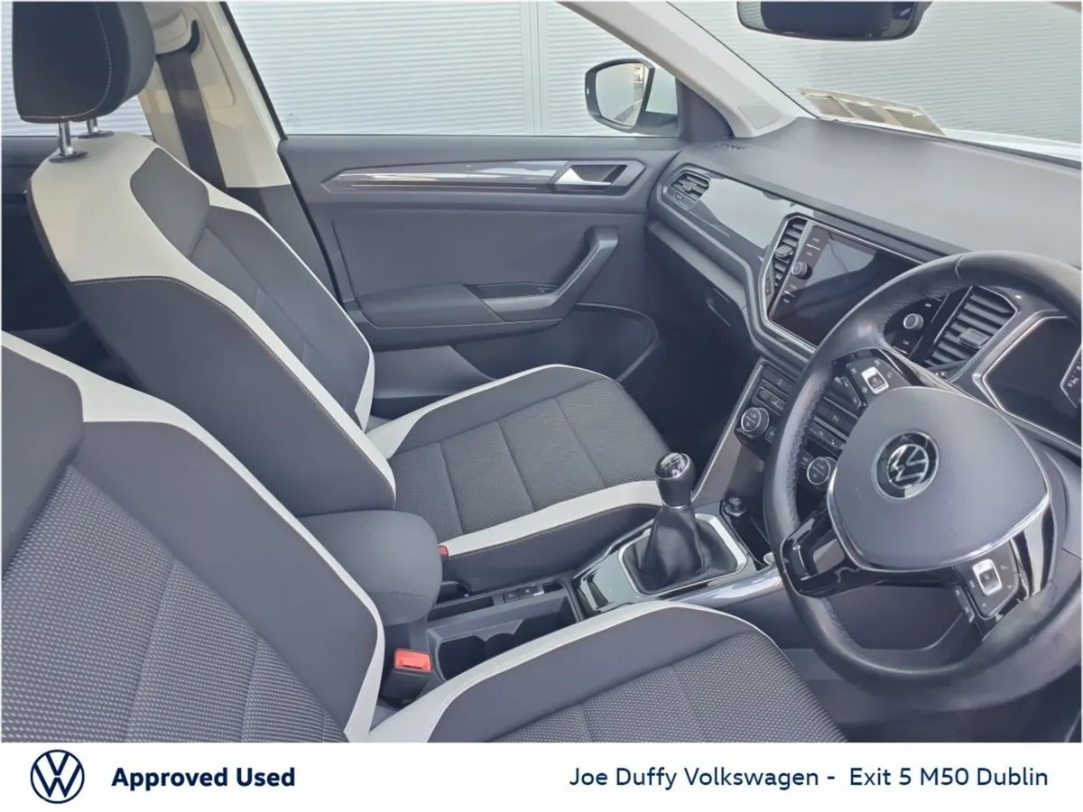 Volkswagen T-Roc SUV, Petrol, 2021, White