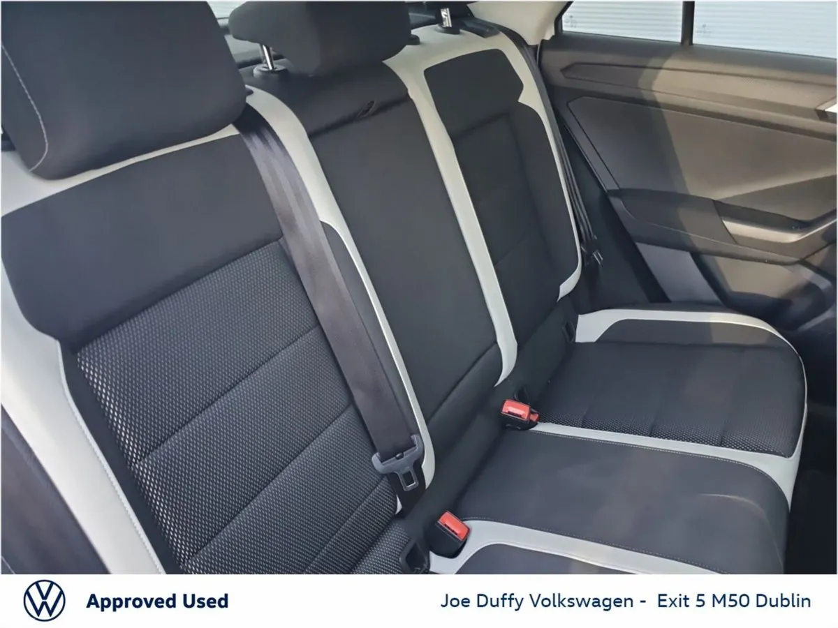 Volkswagen T-Roc SUV, Petrol, 2021, White