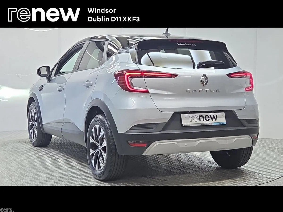Renault Captur Hatchback, Petrol, 2024, Grey