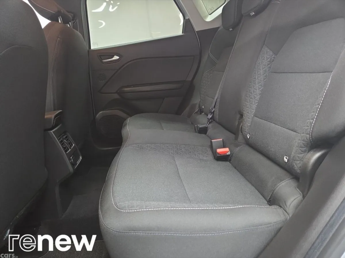 Renault Captur Hatchback, Petrol, 2024, Grey