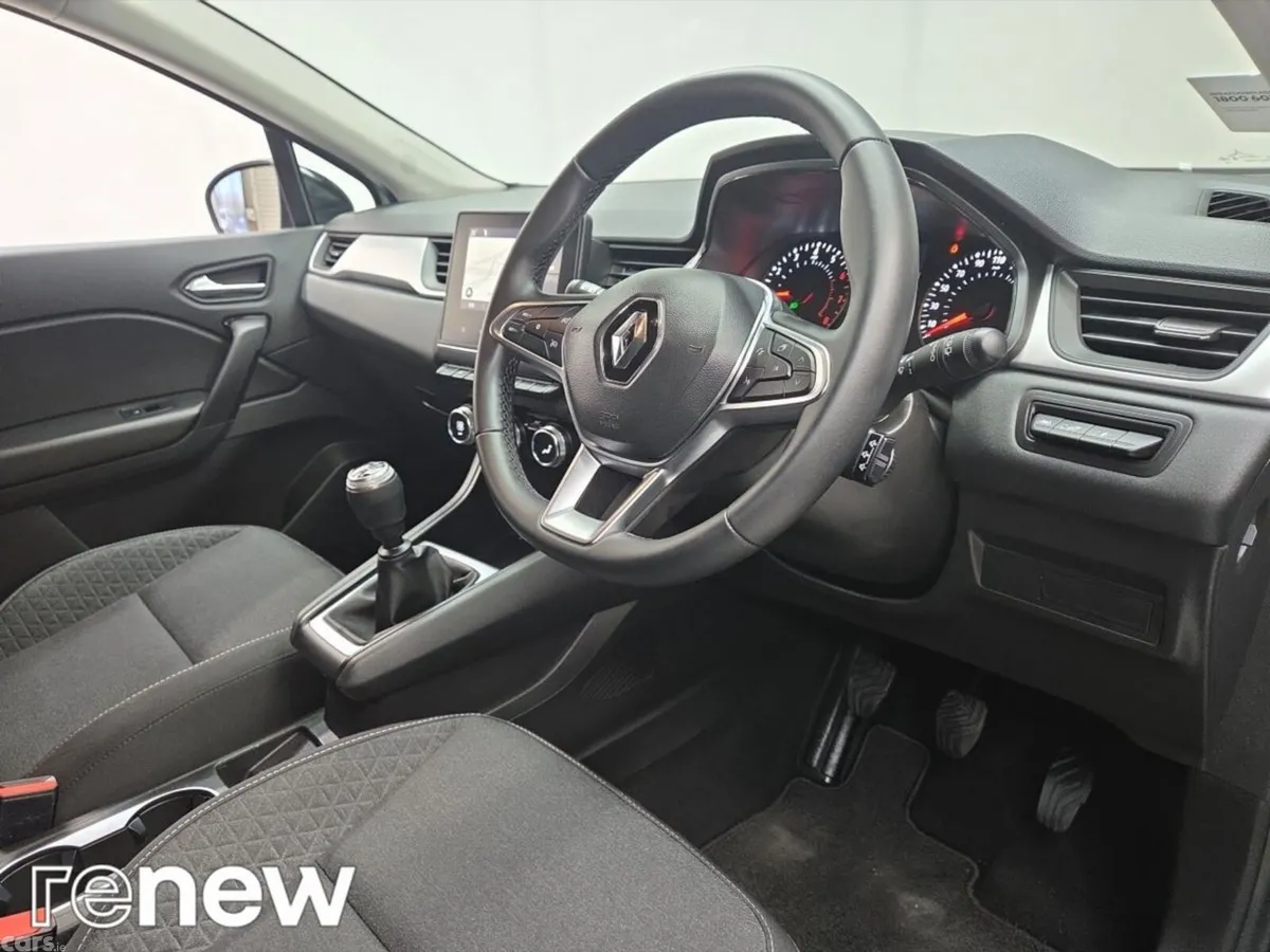 Renault Captur Hatchback, Petrol, 2024, Grey