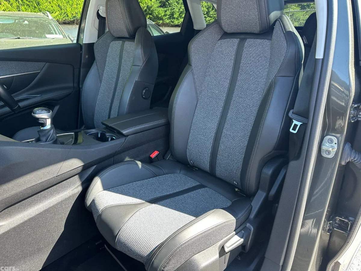 Peugeot 3008 MPV, Diesel, 2020, Grey