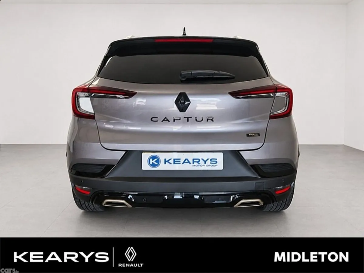 Renault Captur SUV, Petrol Plug-in Hybrid, 2023, Grey