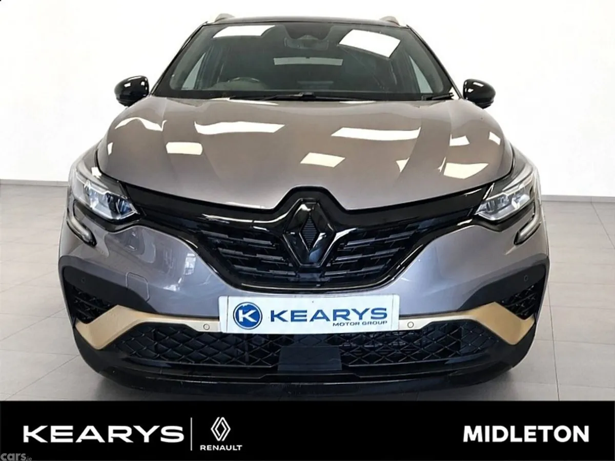 Renault Captur SUV, Petrol Plug-in Hybrid, 2023, Grey