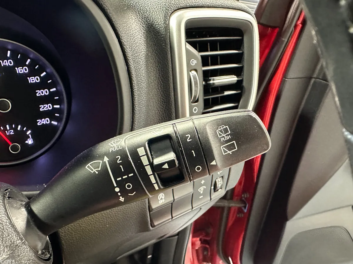 Kia Sportage SUV, Diesel, 2020, Red