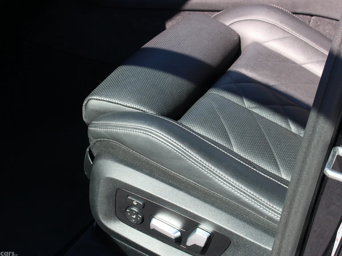 BMW X5 SUV, Petrol Hybrid, 2023, Black