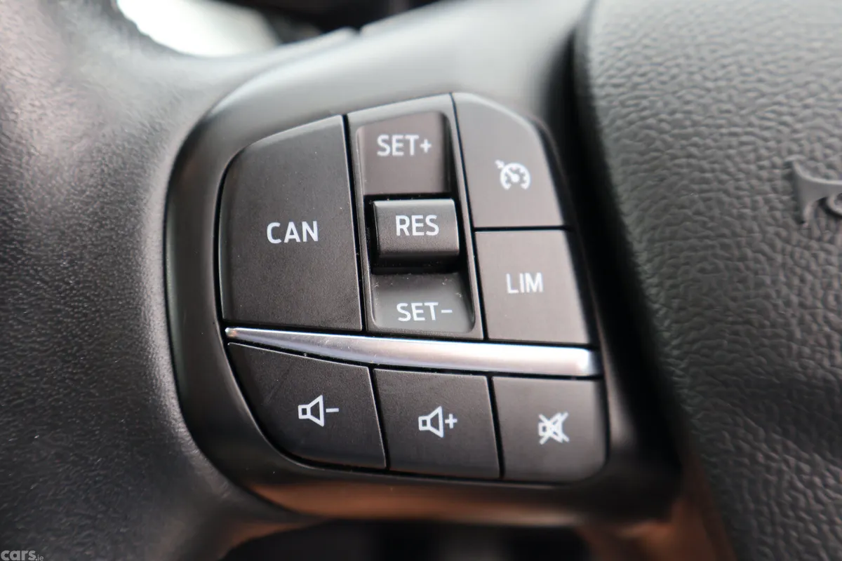 Ford Focus Hatchback, Diesel, 2020, Red